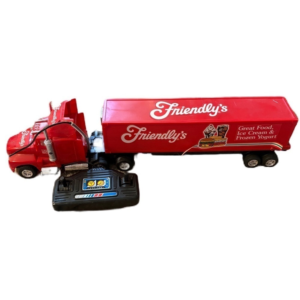 Vintage 1992 " Friendly's", battery operated ice cream tractor trailer Truck